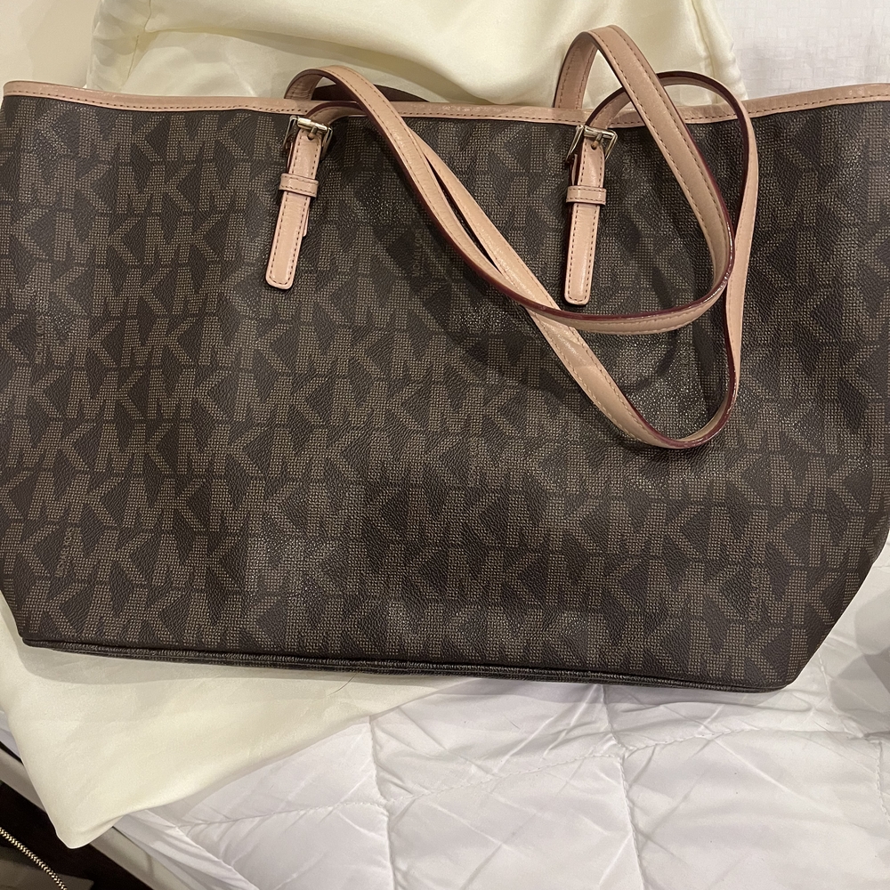 Michael Kors SHEILA large Signature Tote Bag with ORIGINAL Satin Bag